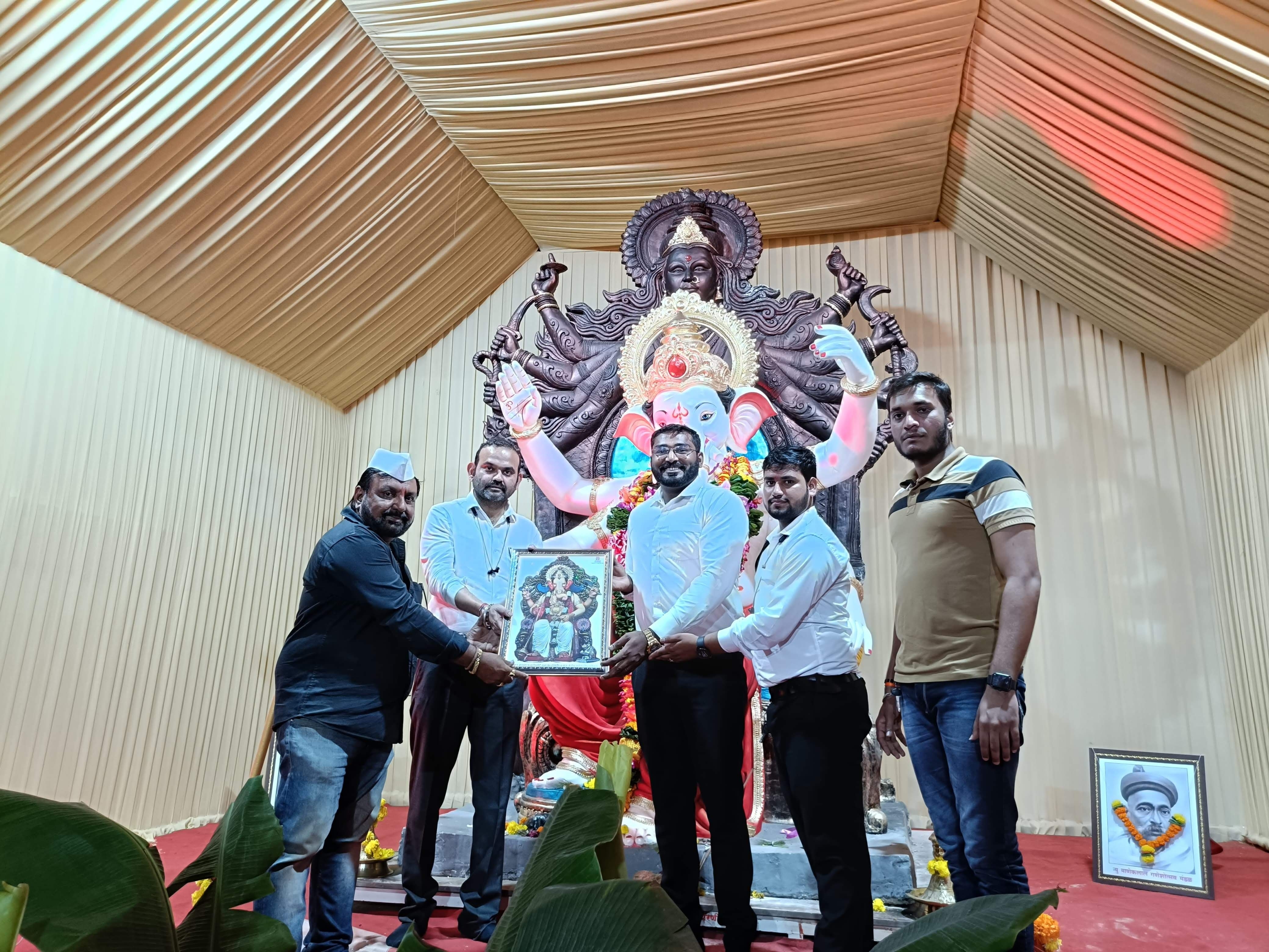 Harish Pandey Leader Jmd Group Harishnath Pandey Harish Pandey Jmd Group Of Companies Founder Chairman Mumbai Harissh Pandey Finance Businessman
